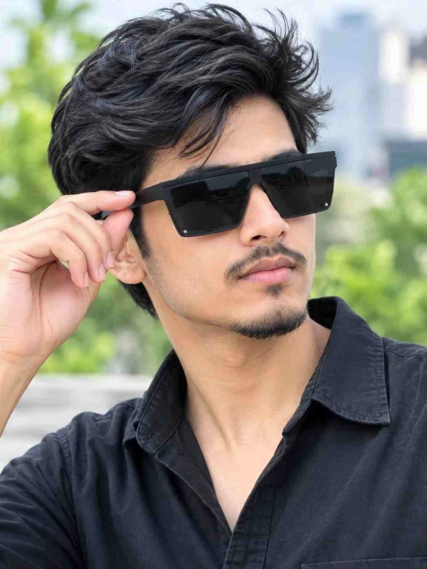 Sunglass